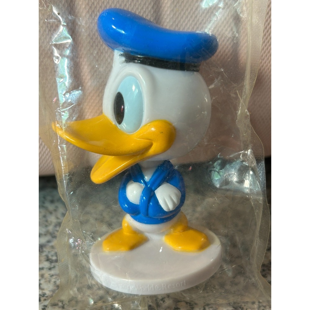 2003 DISNEY World Resort Donald Duck Kellogg's Bobble Head Figurine -New in Box - Picture 5 of 11